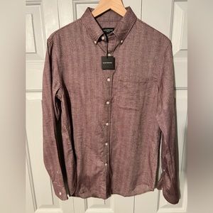 Club Monaco Men’s NWT size Small Slim Fit Wine Colored Herringbone Button-Down